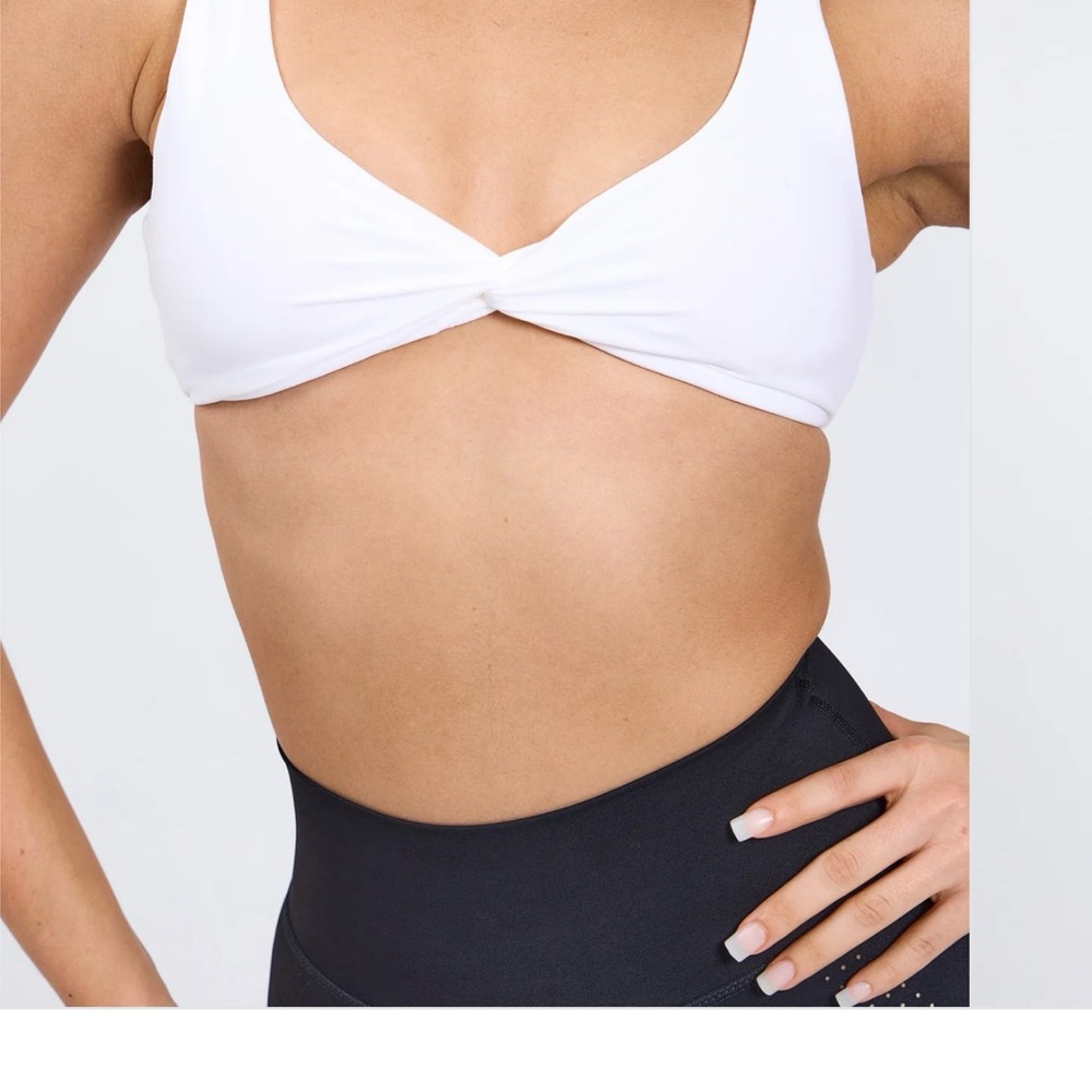 Buffbunny Women's White Twist-Front Bralette